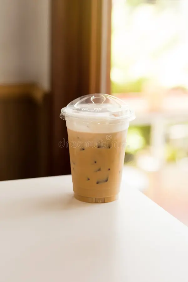 ຄາປູຊິໂນເຢັນ Cappoccino Iced 카푸치노